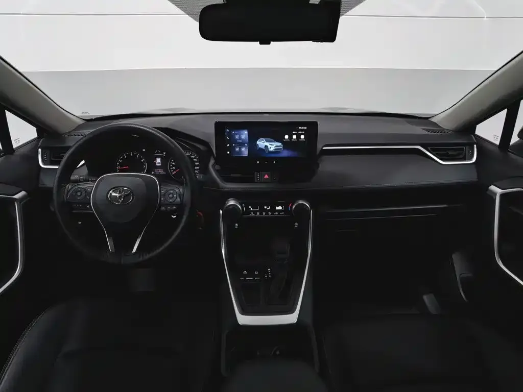 Toyota RAV4 — фото 10