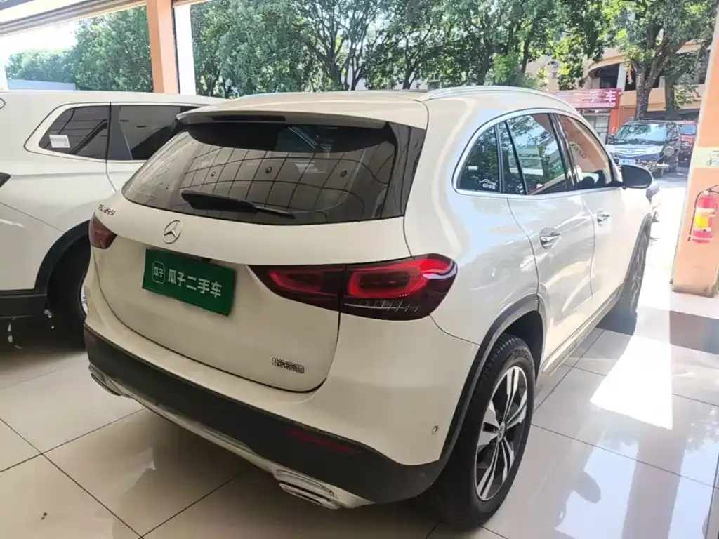 Mercedes-Benz GLA — фото 6