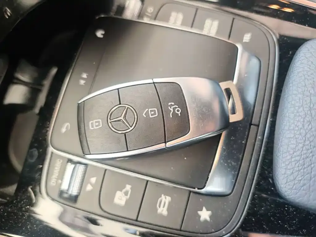 Mercedes-Benz GLA — фото 10