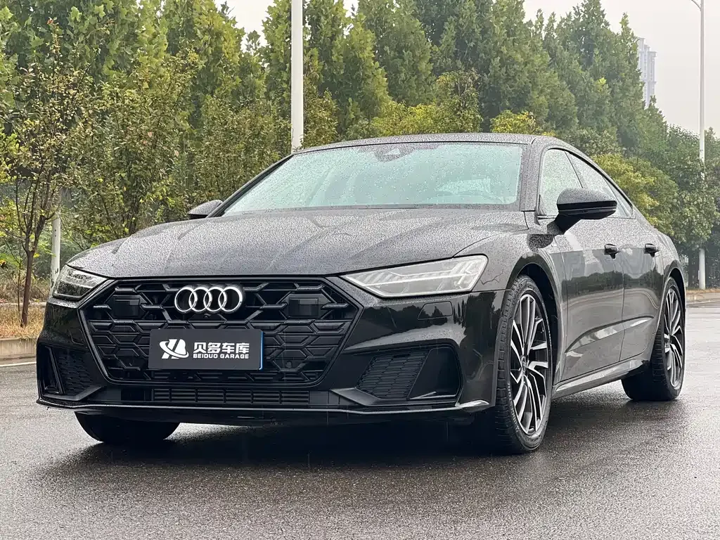 Audi A7 — фото 1