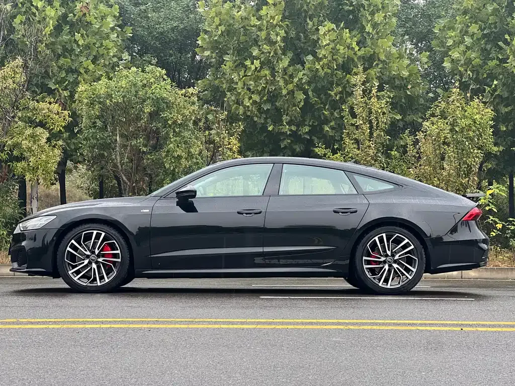 Audi A7 — фото 8