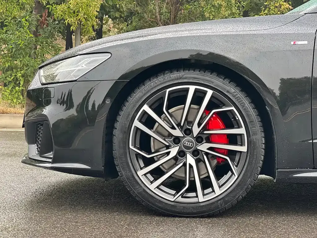 Audi A7 — фото 10