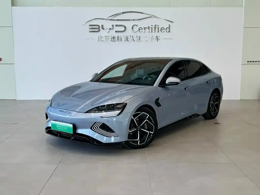 BYD Seal — фото 1