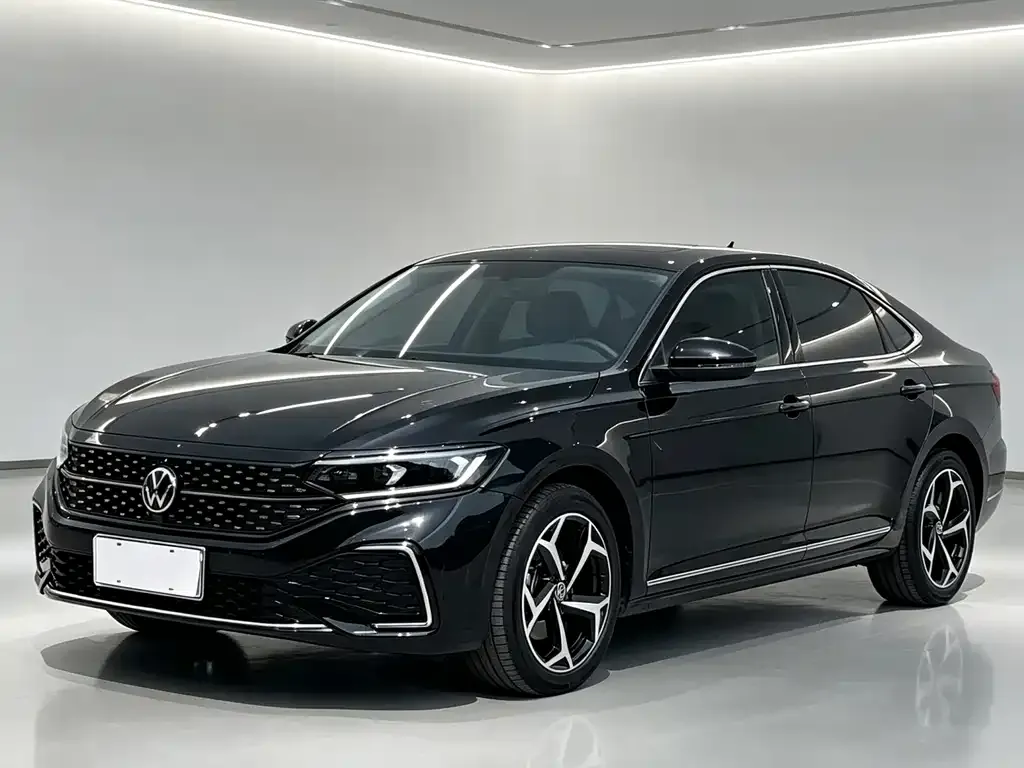 Volkswagen Passat — фото 8