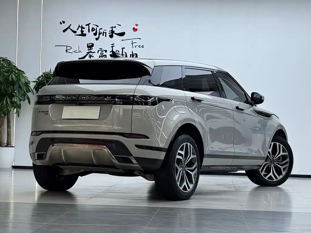 Land Rover Evoque — фото 5