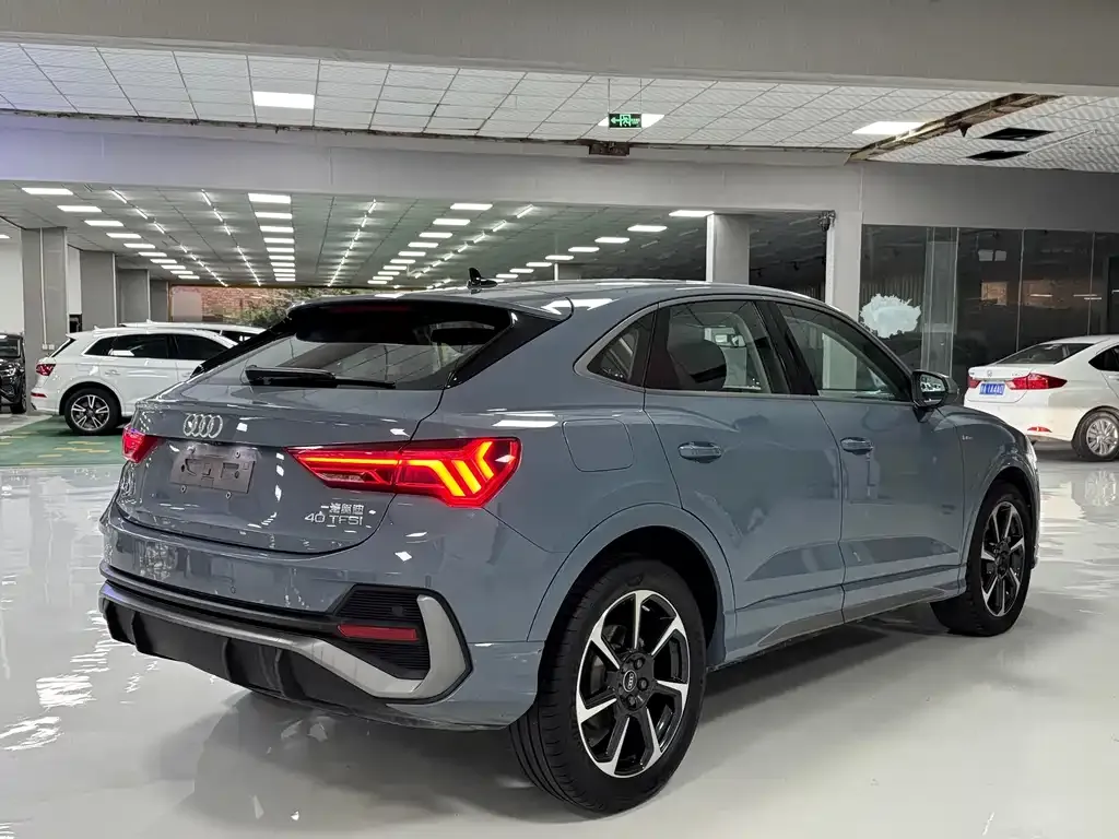 Audi Q3 Sportback — фото 9