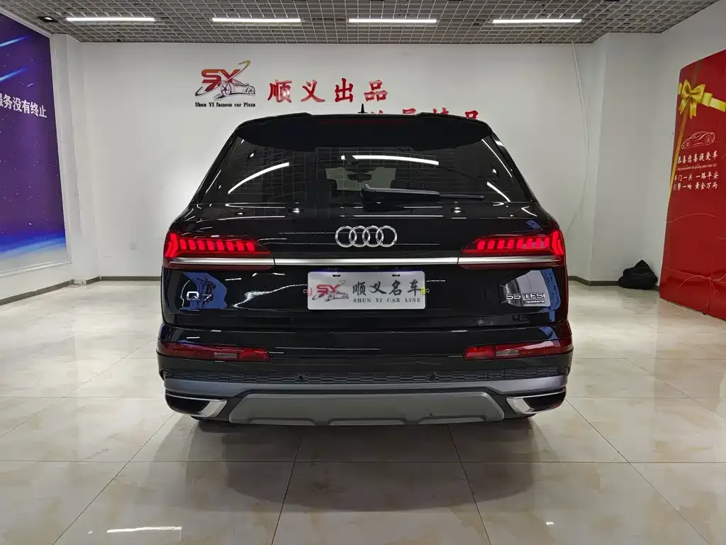 Audi Q7 — фото 3