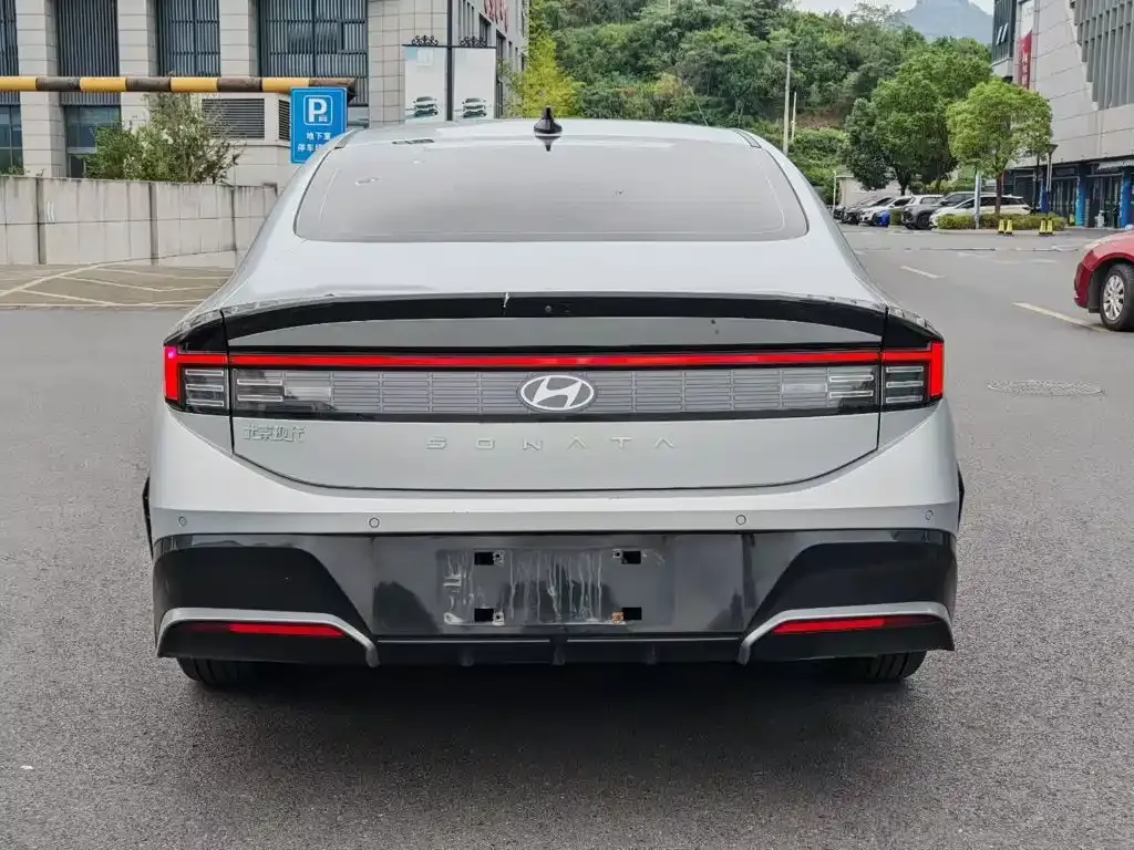 Hyundai Sonata — фото 2