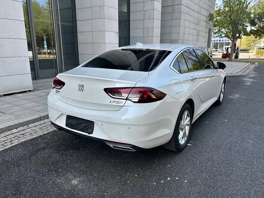 Buick Regal — фото 7