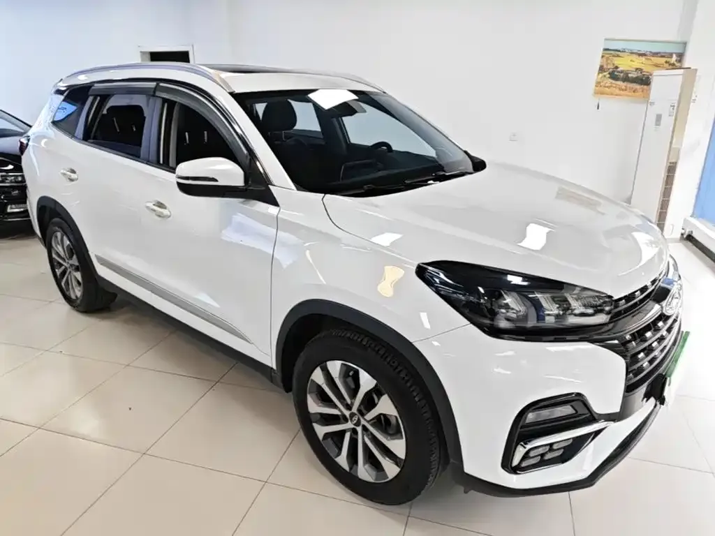 Chery Tiggo 8 — фото 8