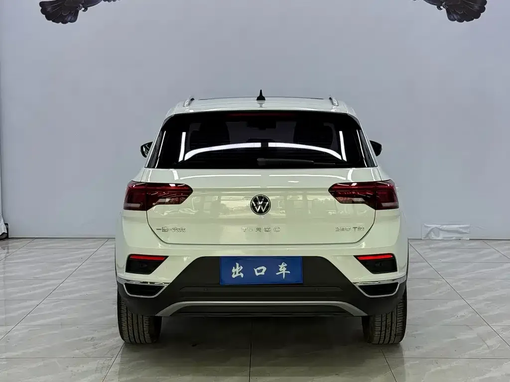 Volkswagen T-Roc — фото 6
