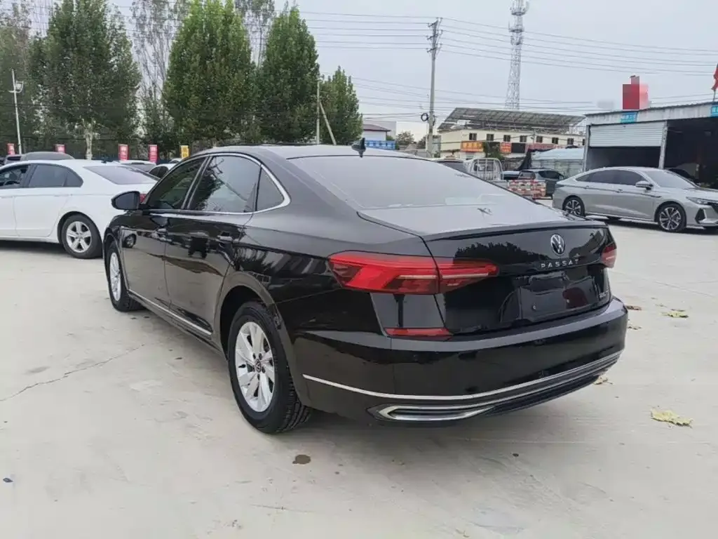 Volkswagen Passat — фото 7
