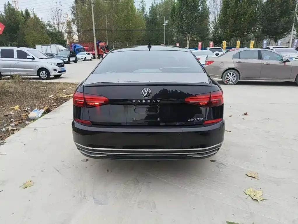 Volkswagen Passat — фото 5