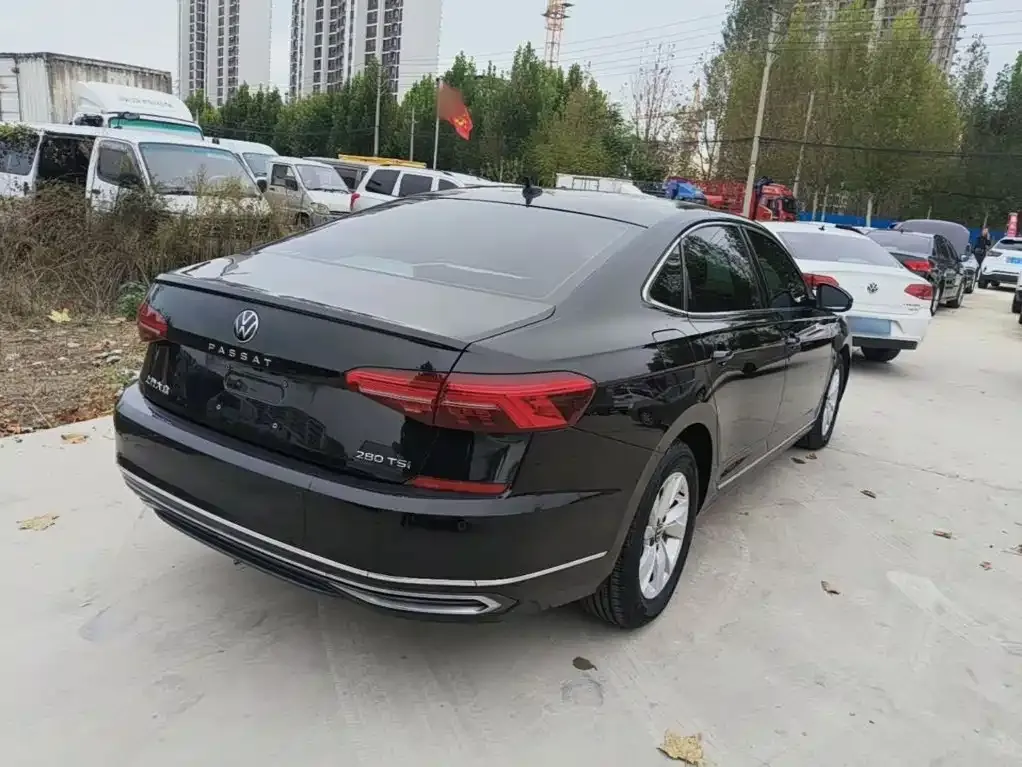 Volkswagen Passat — фото 8