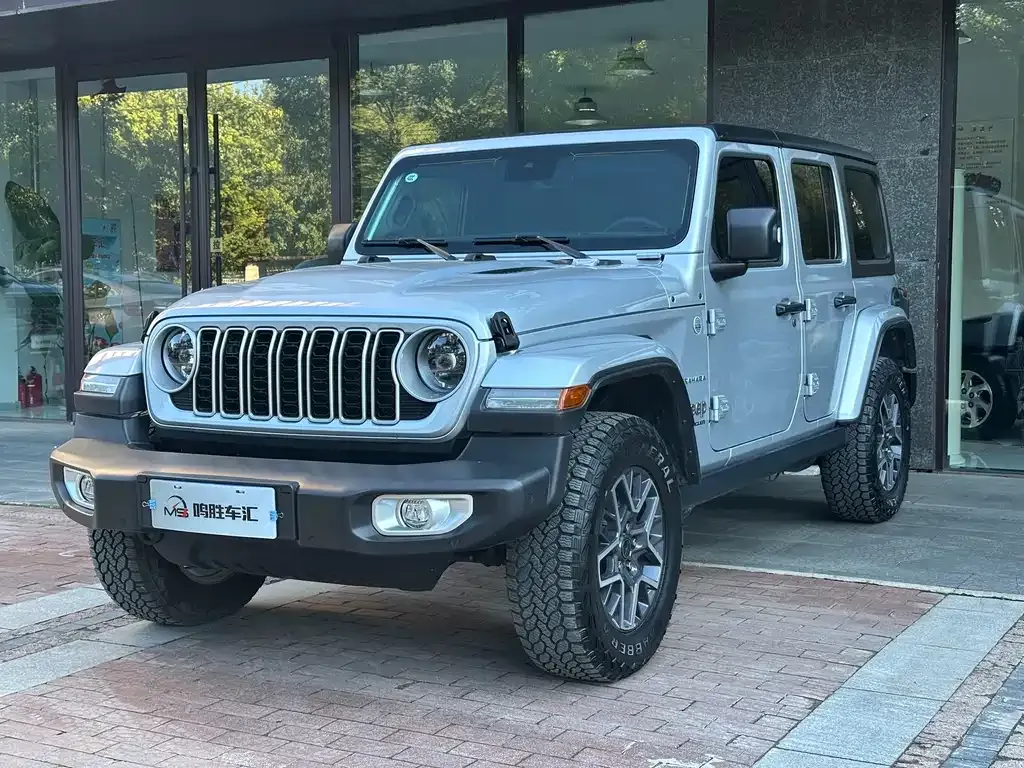 Jeep Wrangler — фото 9