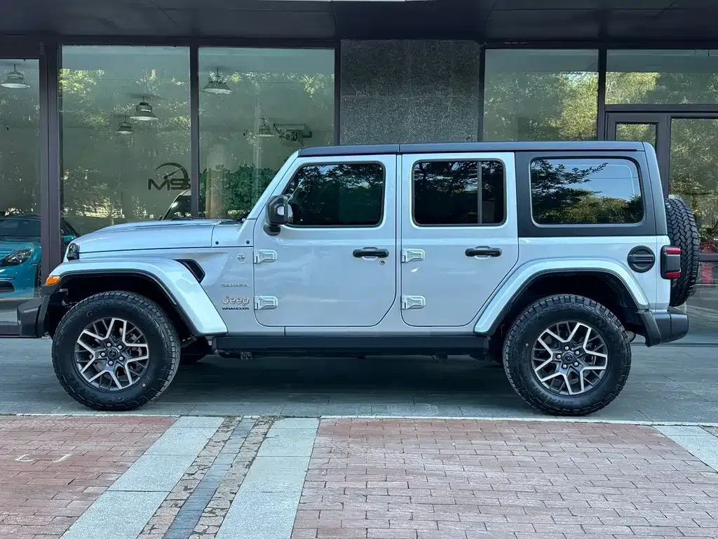 Jeep Wrangler — фото 5