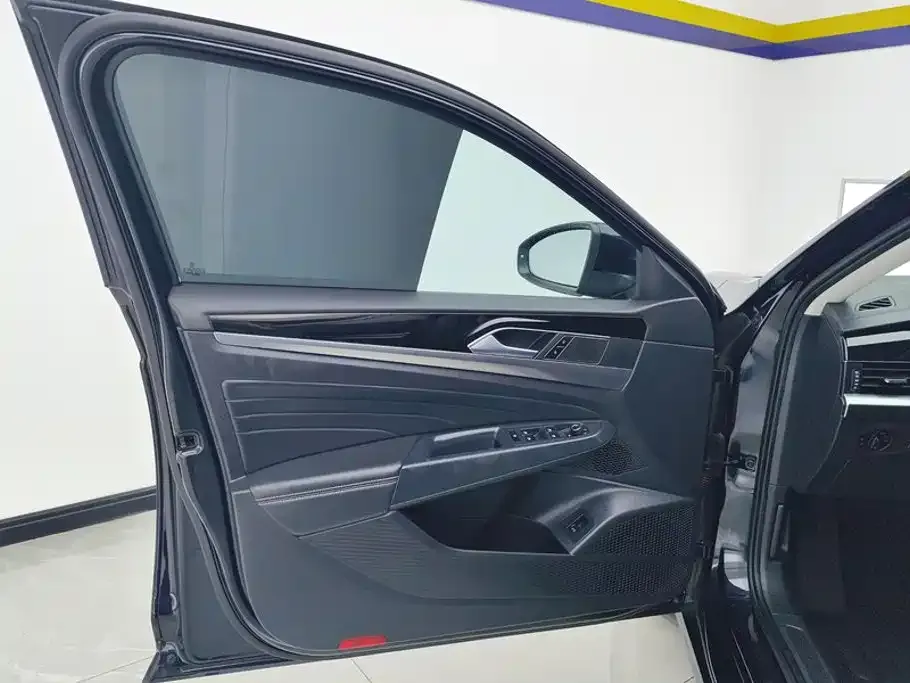 Volkswagen Passat — фото 2