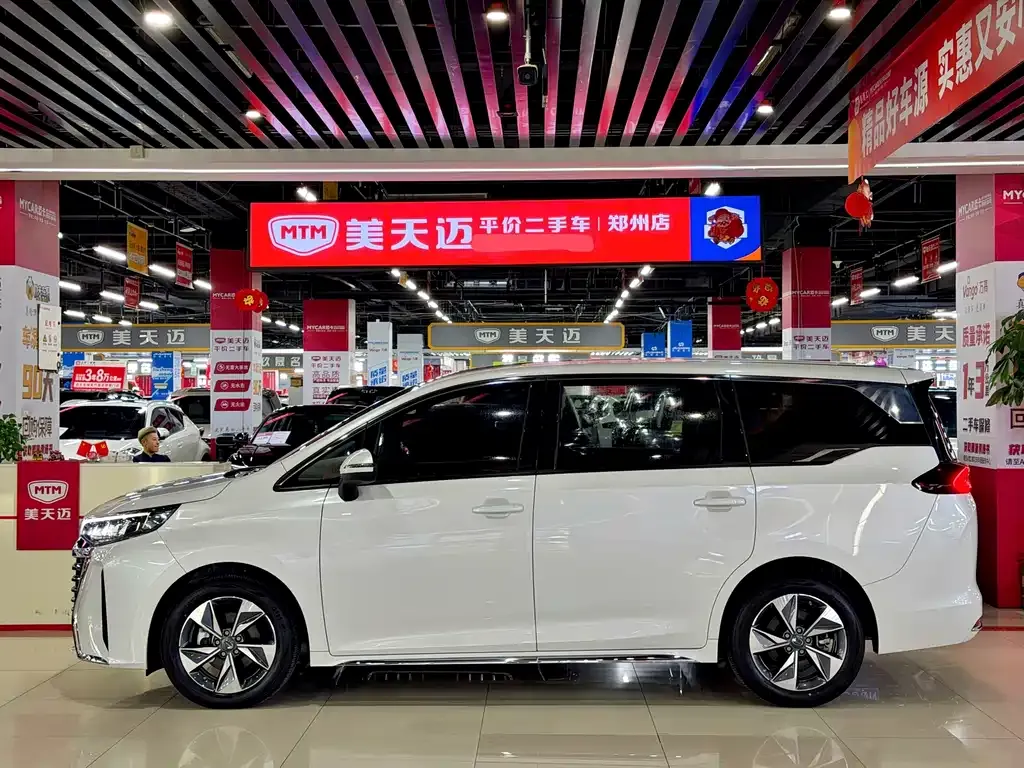 GAC Motor Trumpchi M6 — фото 9