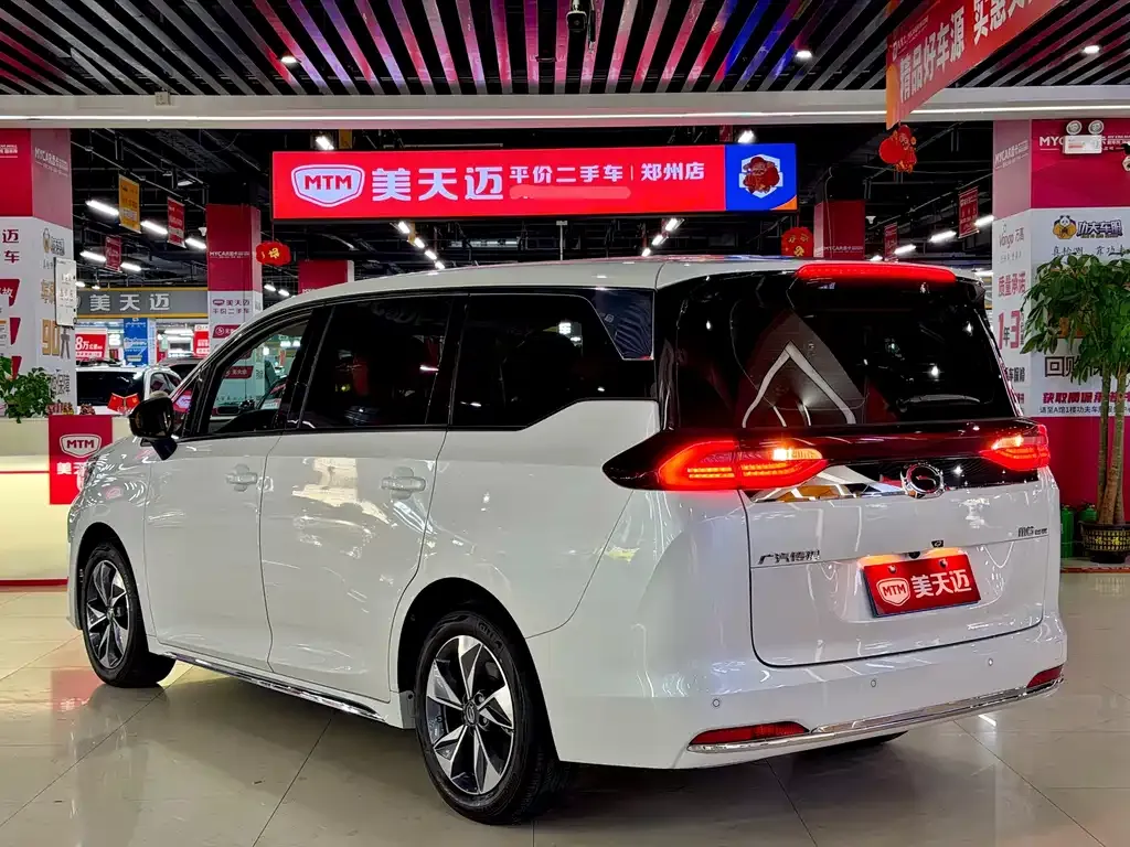 GAC Motor Trumpchi M6 — фото 8