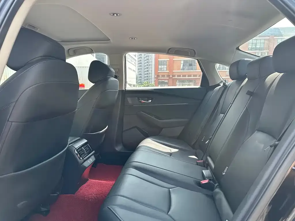 Honda Accord — фото 2