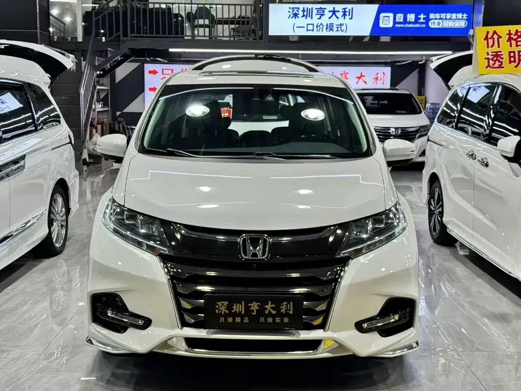Honda Odyssey — фото 1