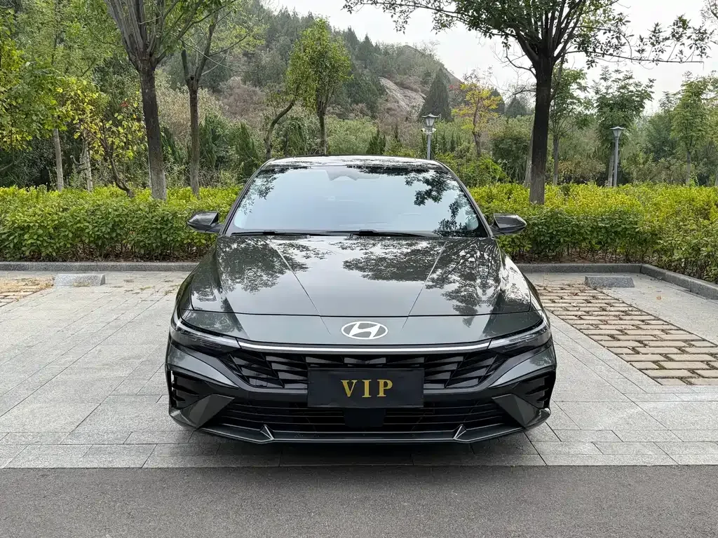 Hyundai Elantra — фото 9