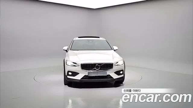 Volvo V60 — фото 4