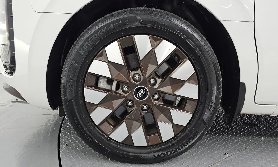 Hyundai Staria — фото 9