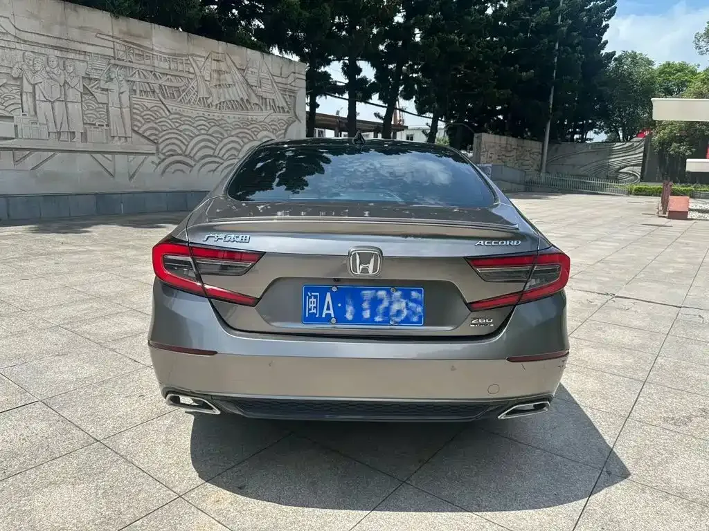 Honda Accord — фото 4