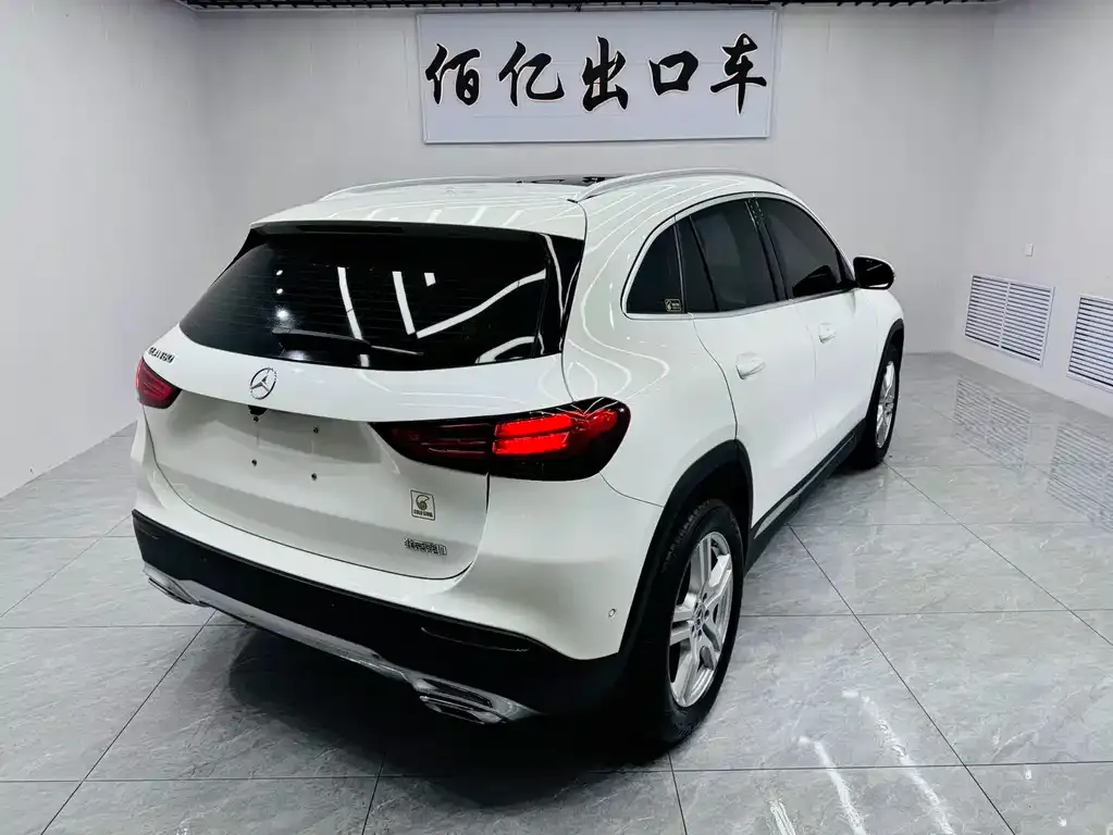 Mercedes-Benz GLA — фото 6
