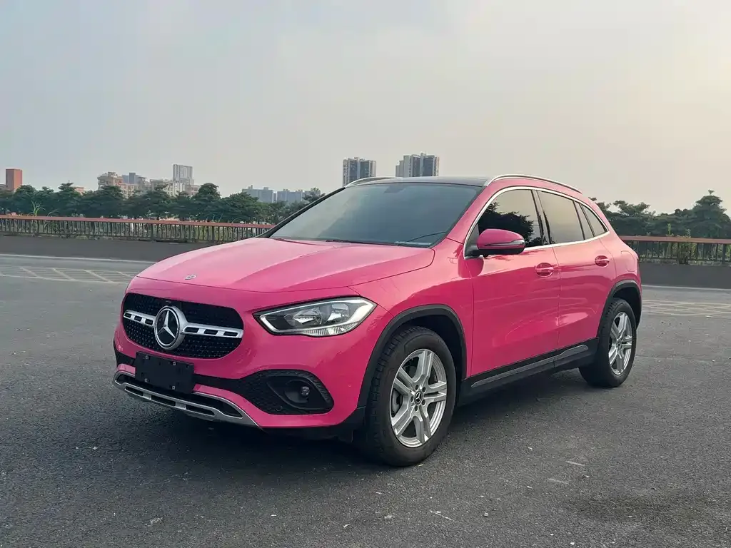 Mercedes-Benz GLA — фото 1