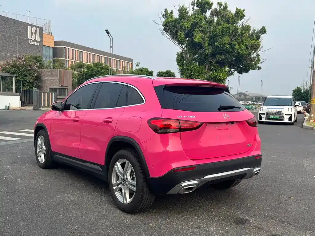 Mercedes-Benz GLA — фото 6