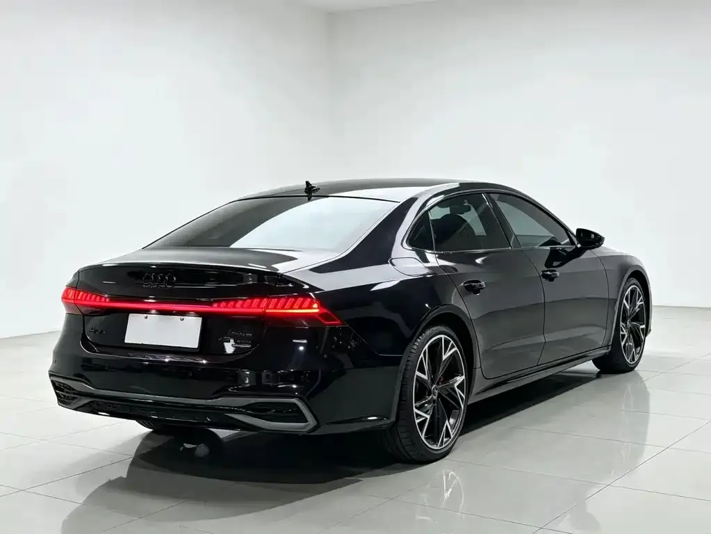 Audi A7L — фото 4