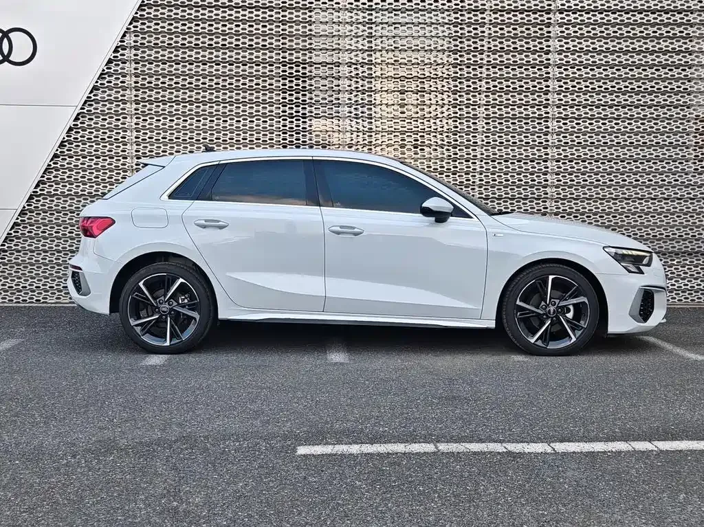 Audi A3 — фото 7