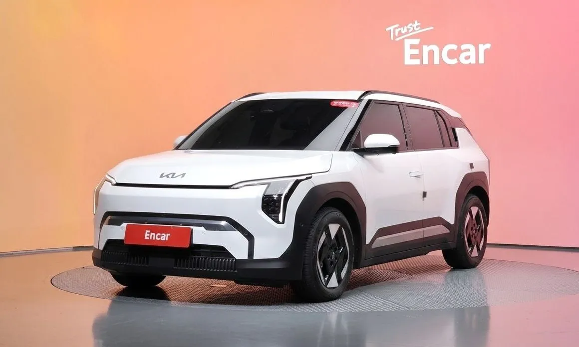 Kia EV3 — фото 1