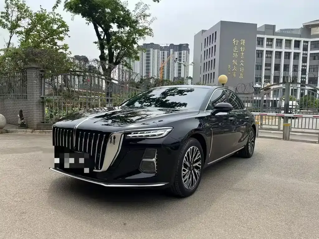 Hongqi H5 — фото 1