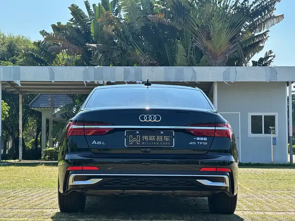 Audi A6L — фото 7