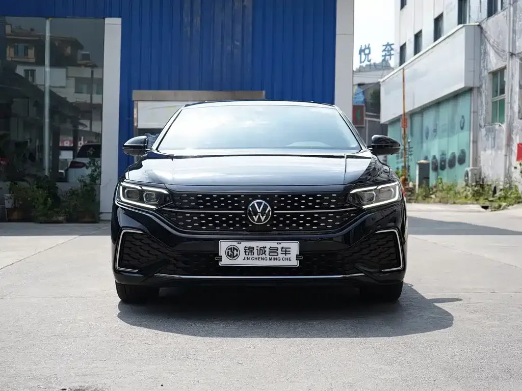 Volkswagen Passat — фото 4