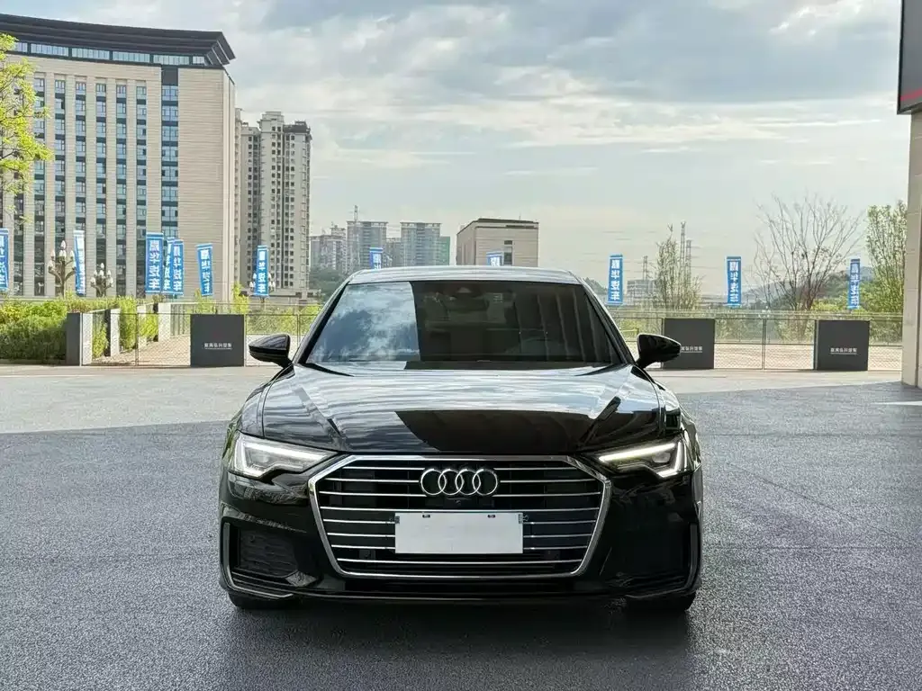 Audi A6L — фото 7