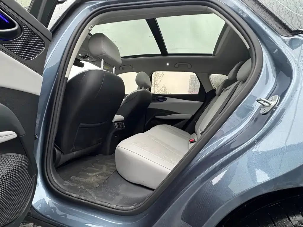 BYD Seal 06 DM-i Touring — фото 3