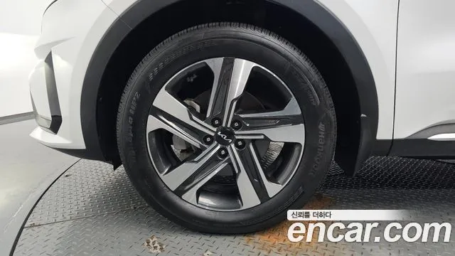 Kia Sorento — фото 7