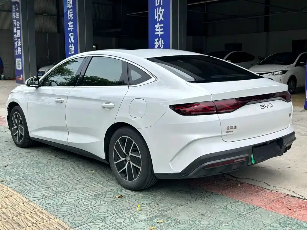 BYD Qin L — фото 5