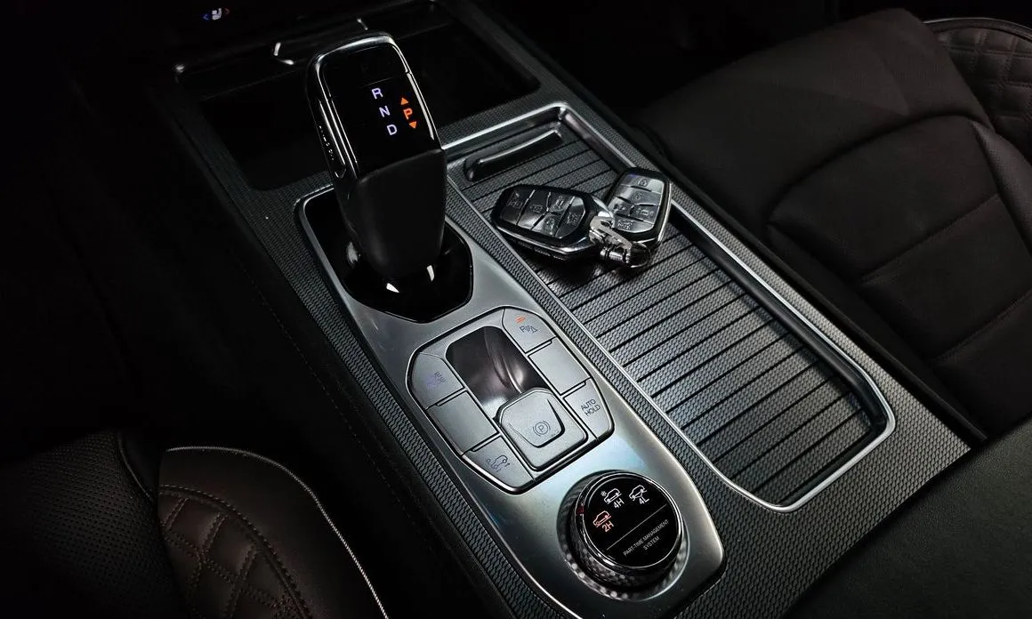 KG Mobility (Ssangyong) Rexton — фото 10