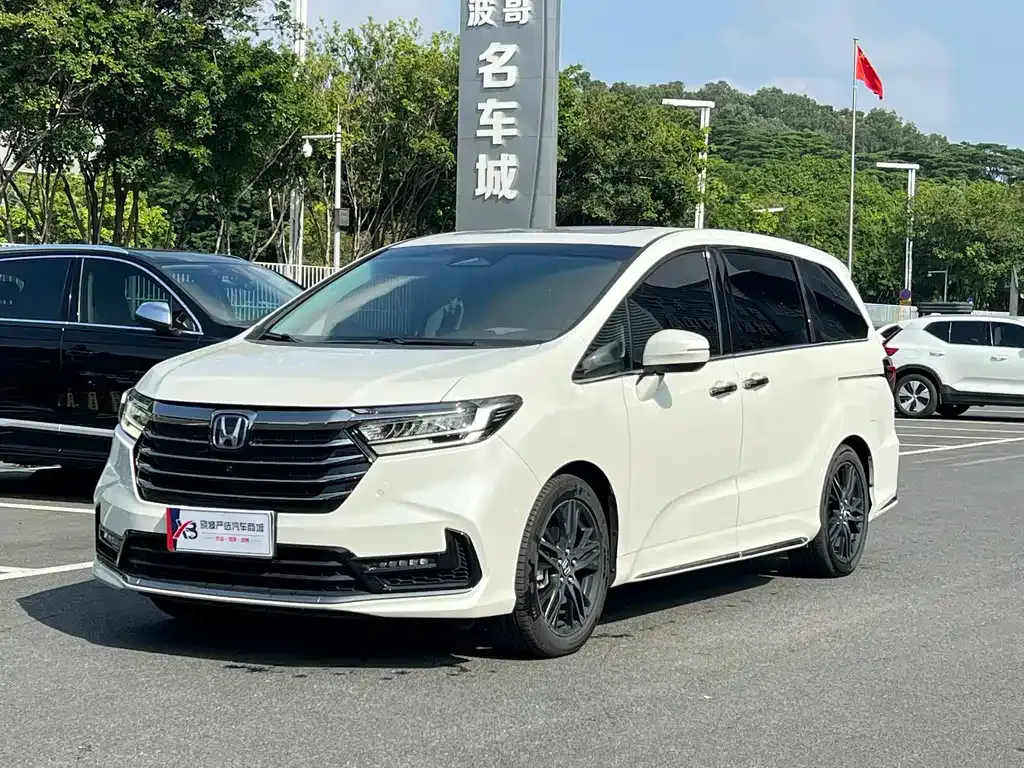 Honda Odyssey — фото 1