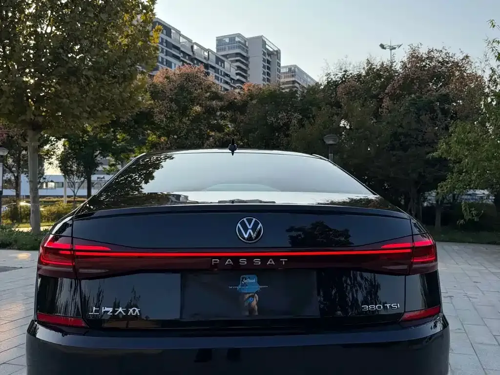 Volkswagen Passat — фото 4