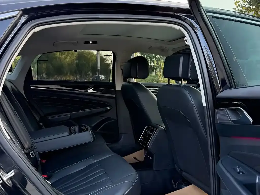 Volkswagen Passat — фото 2