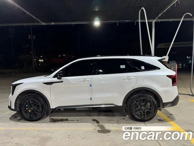 Kia Sorento — фото 9
