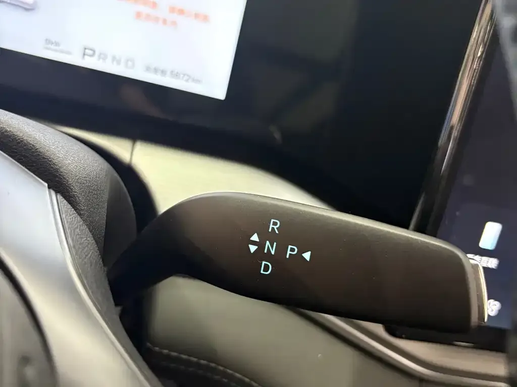 BYD L DM-i — фото 6