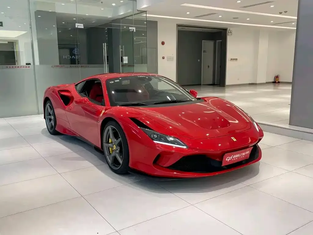 Ferrari F8 — фото 6