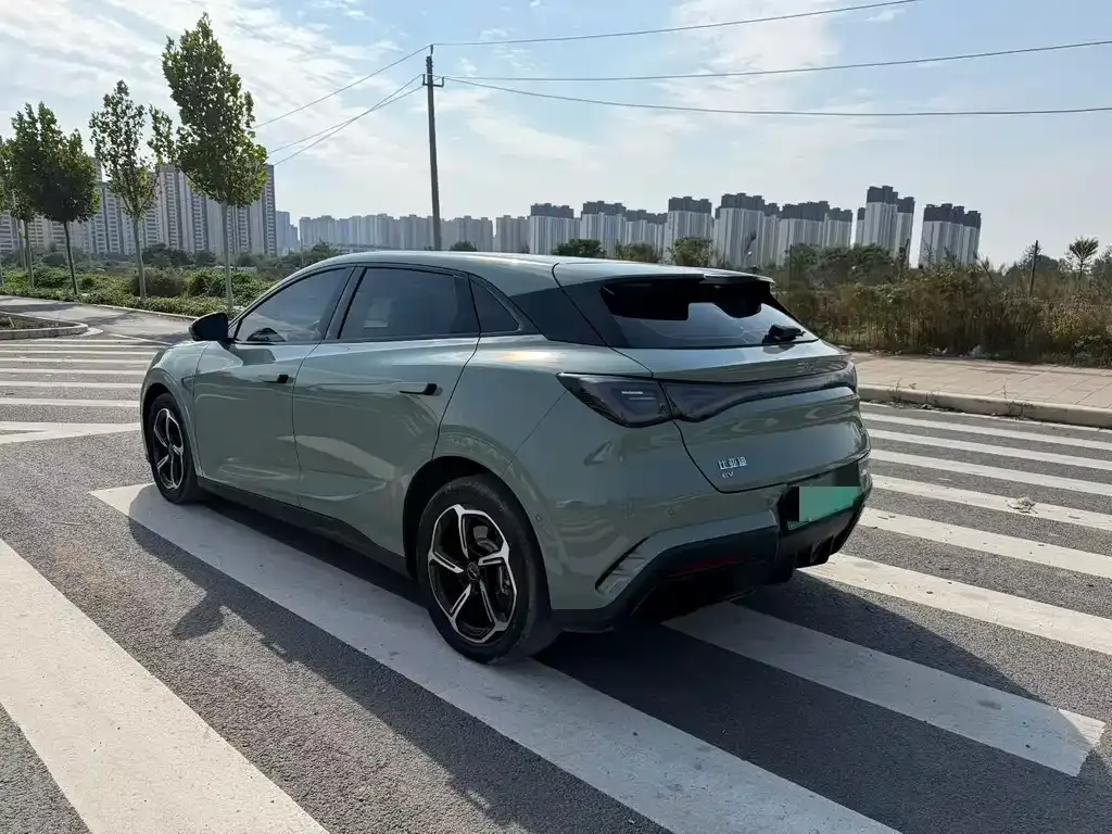 BYD Seal 06GT — фото 7